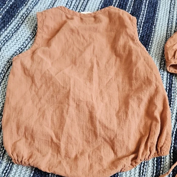 Lemon Kids Set in Warm Brown, Bonnet And Bubble Romper - Picture 5 of 10